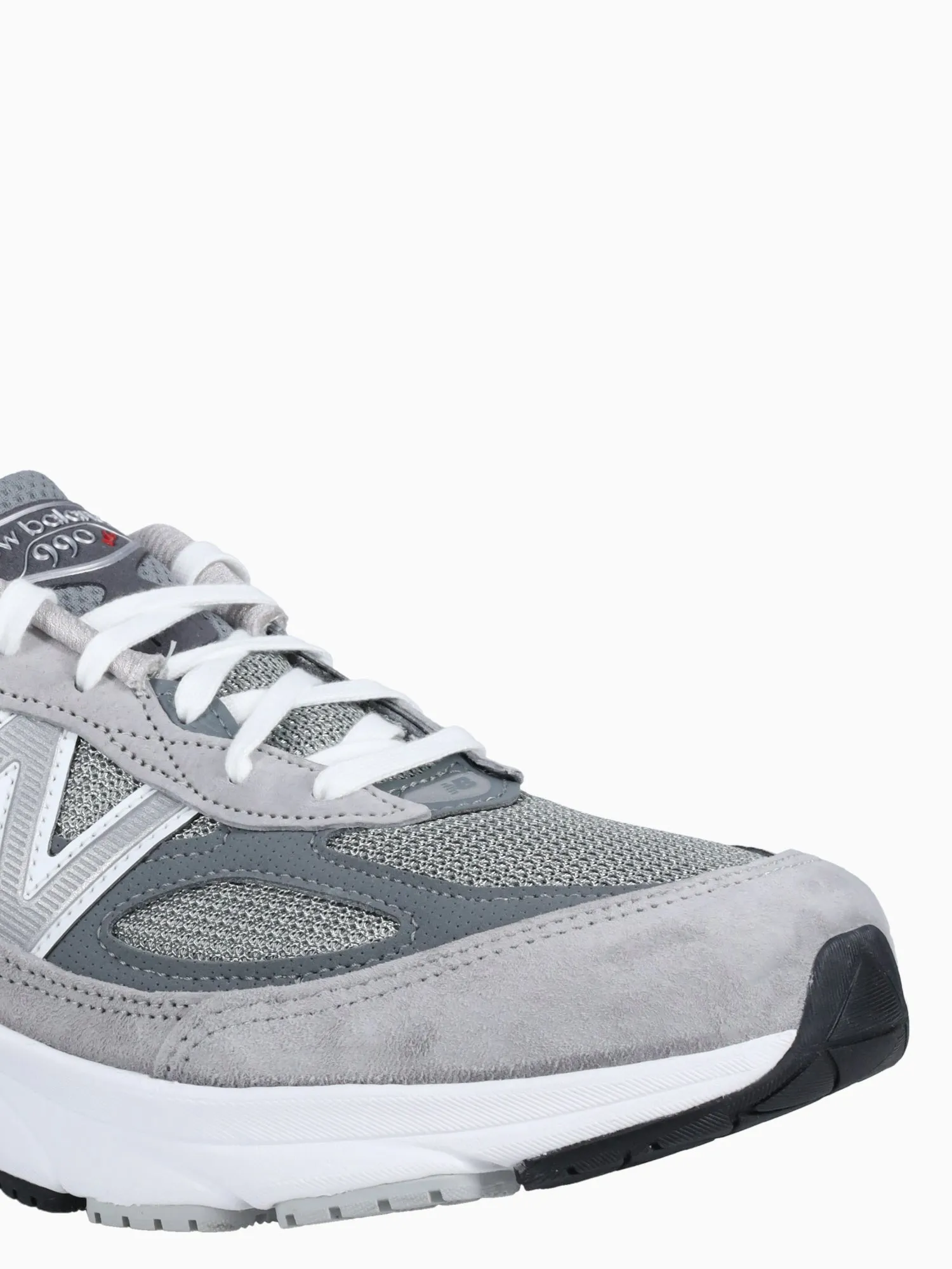 990v6 Grey Suede