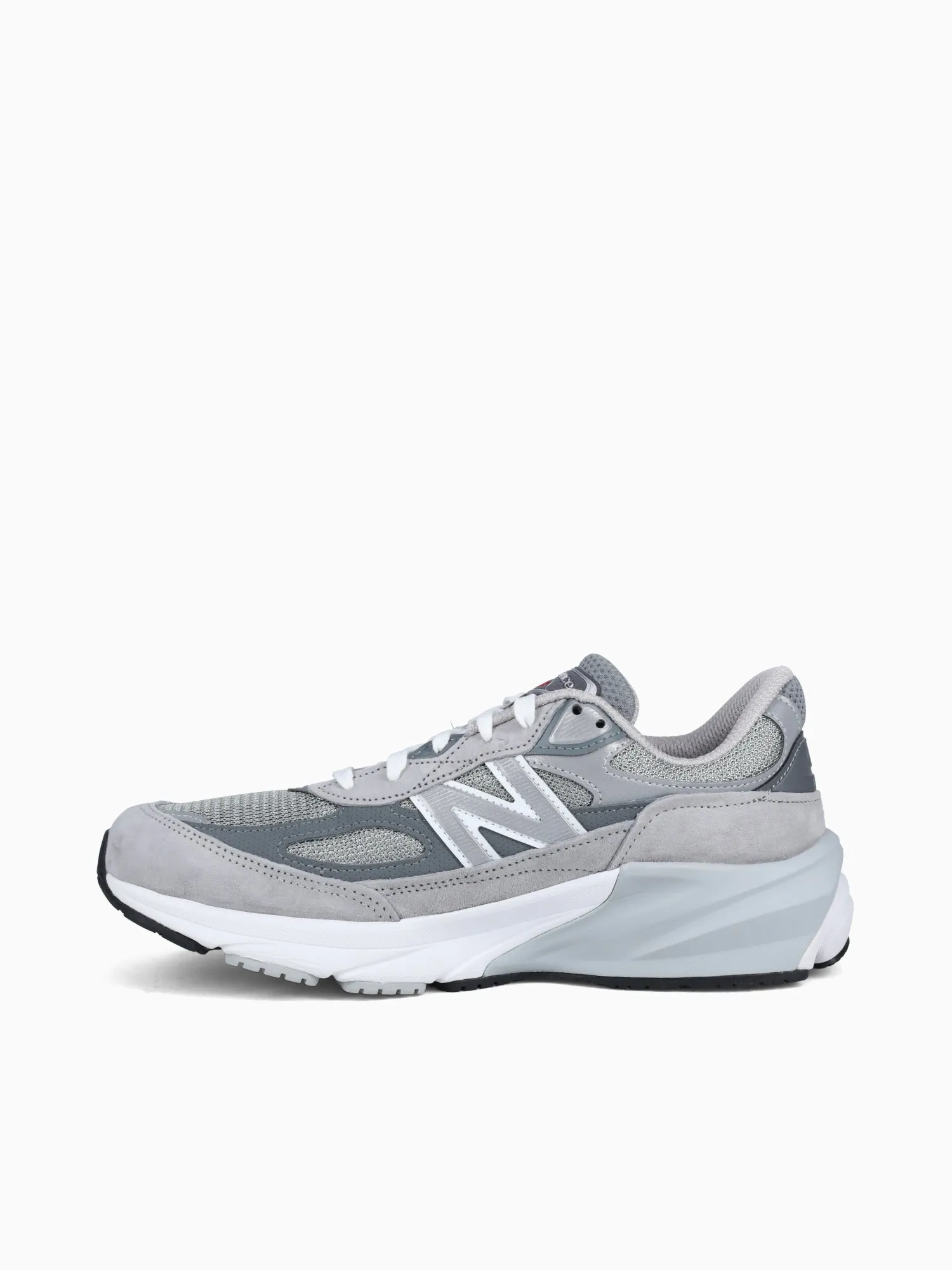 990v6 Grey Suede