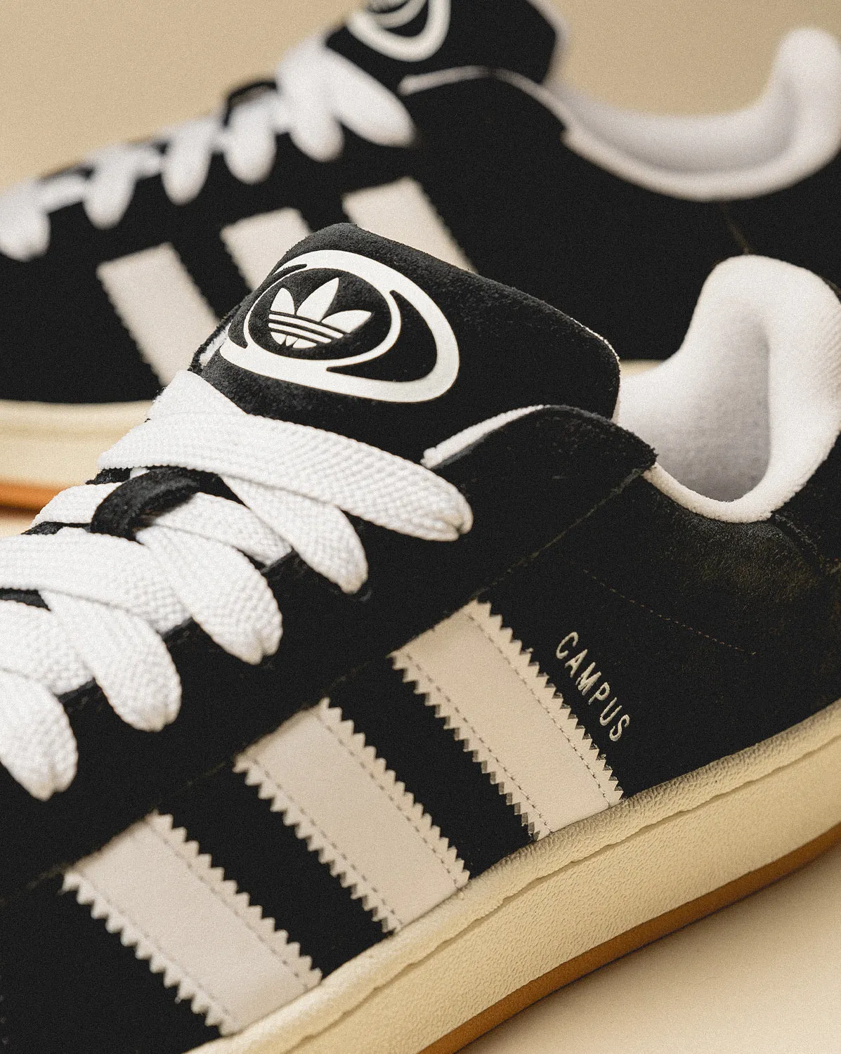 Adidas Campus 00s