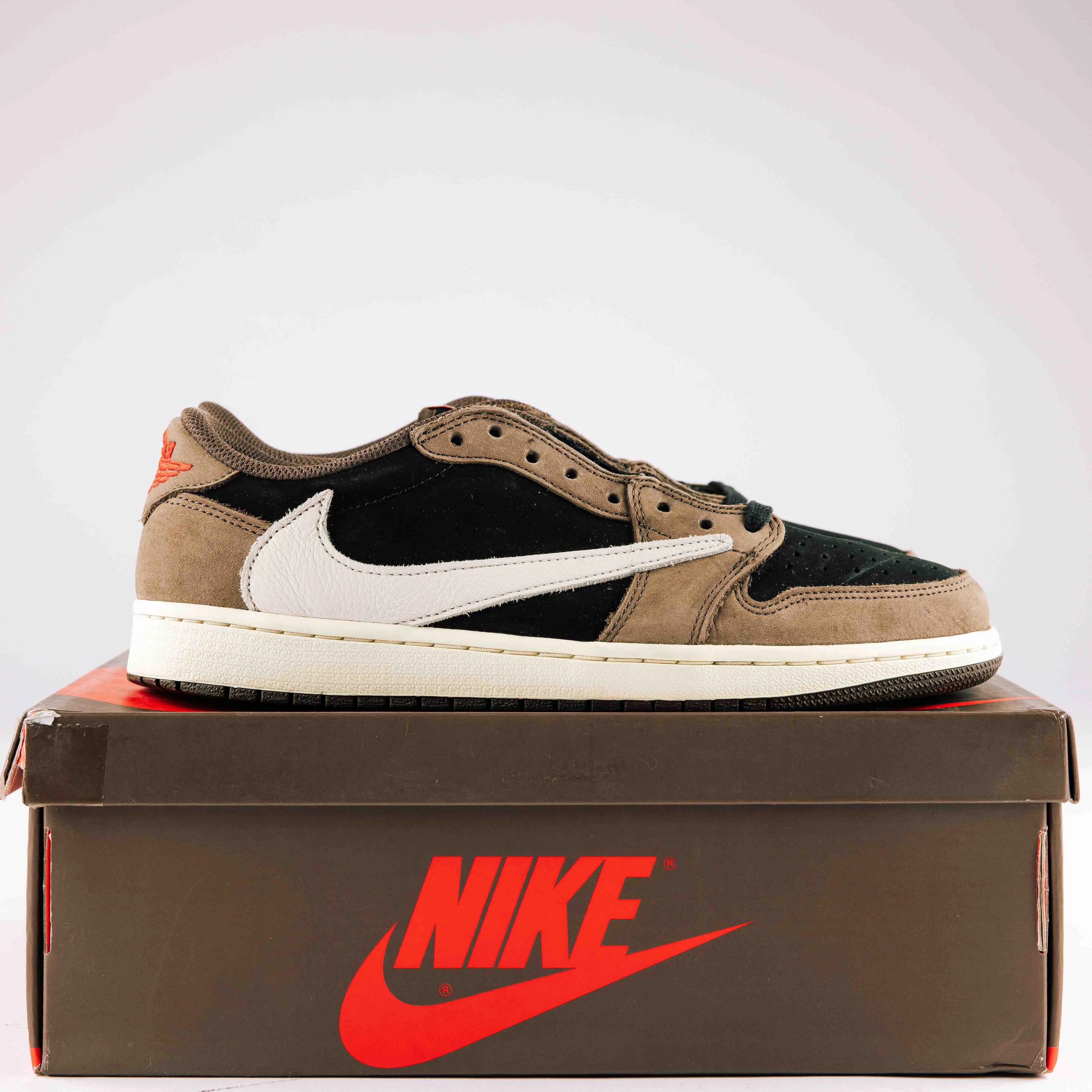 Jordan 1 Retro Low OG SP Travis Scott Mocha - Used - 0191