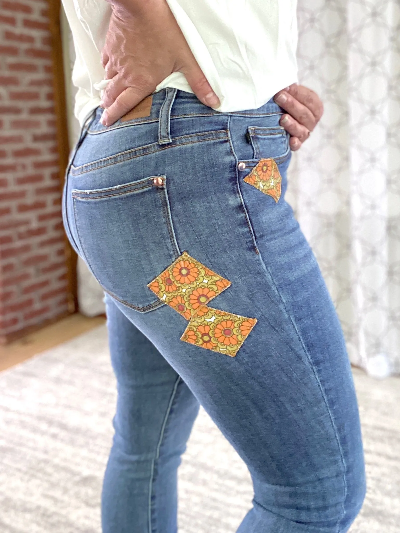 Retro Vibes Judy Blue Patch Skinny Jeans [Online Exclusive]