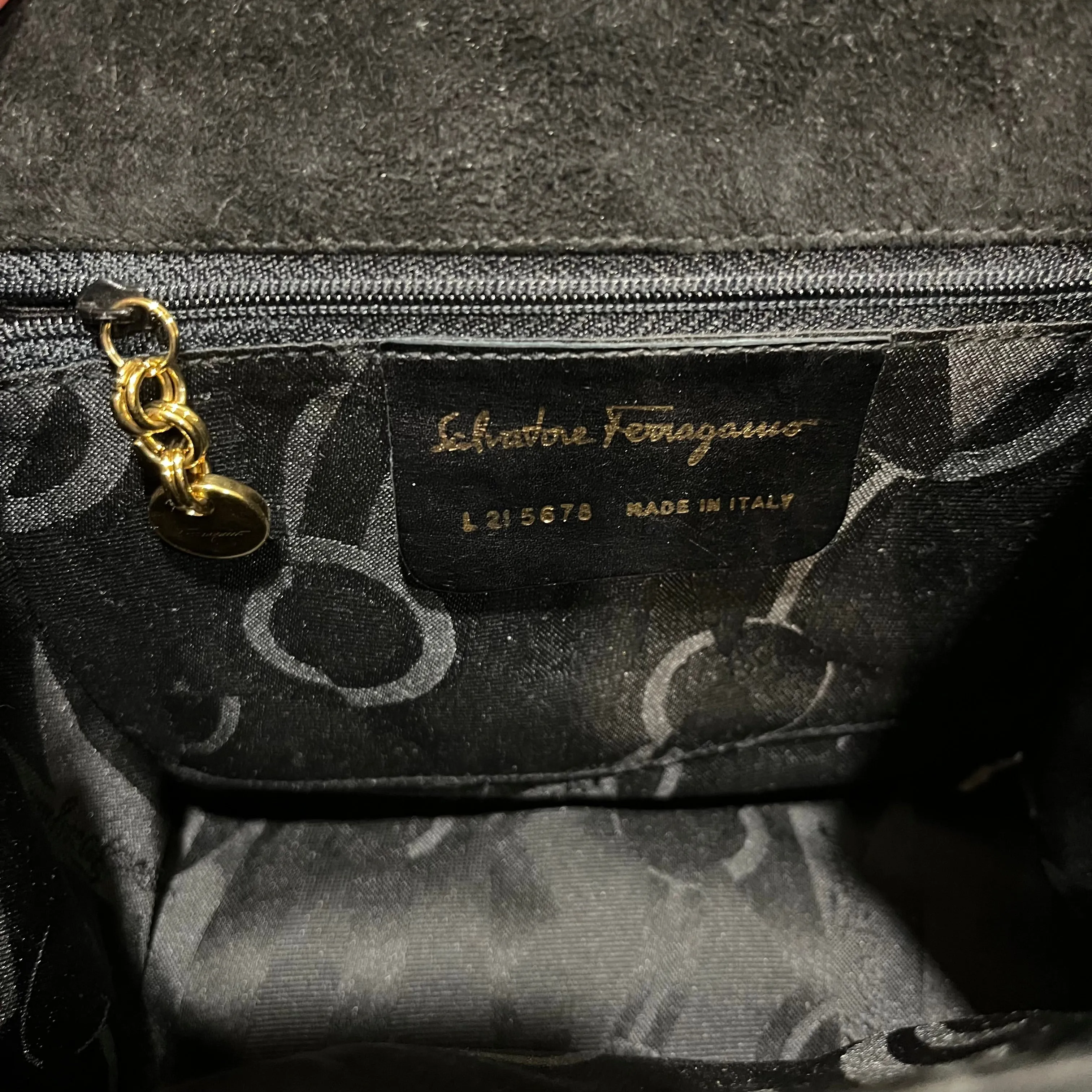 SALVATORE FERRAGAMO Bow Suede Black Crossbody