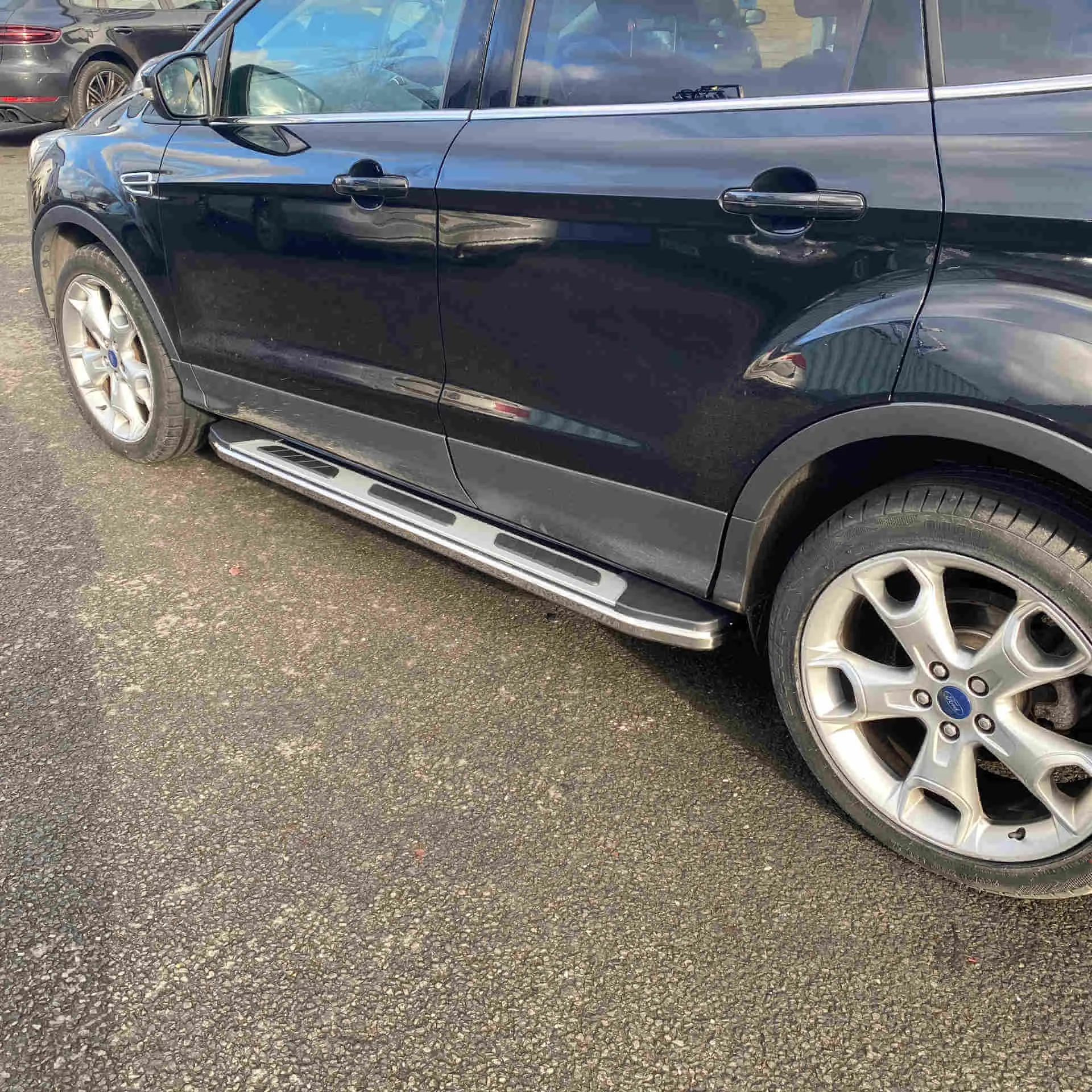 Suburban Side Steps Running Boards for the Ford Kuga 2013-2019